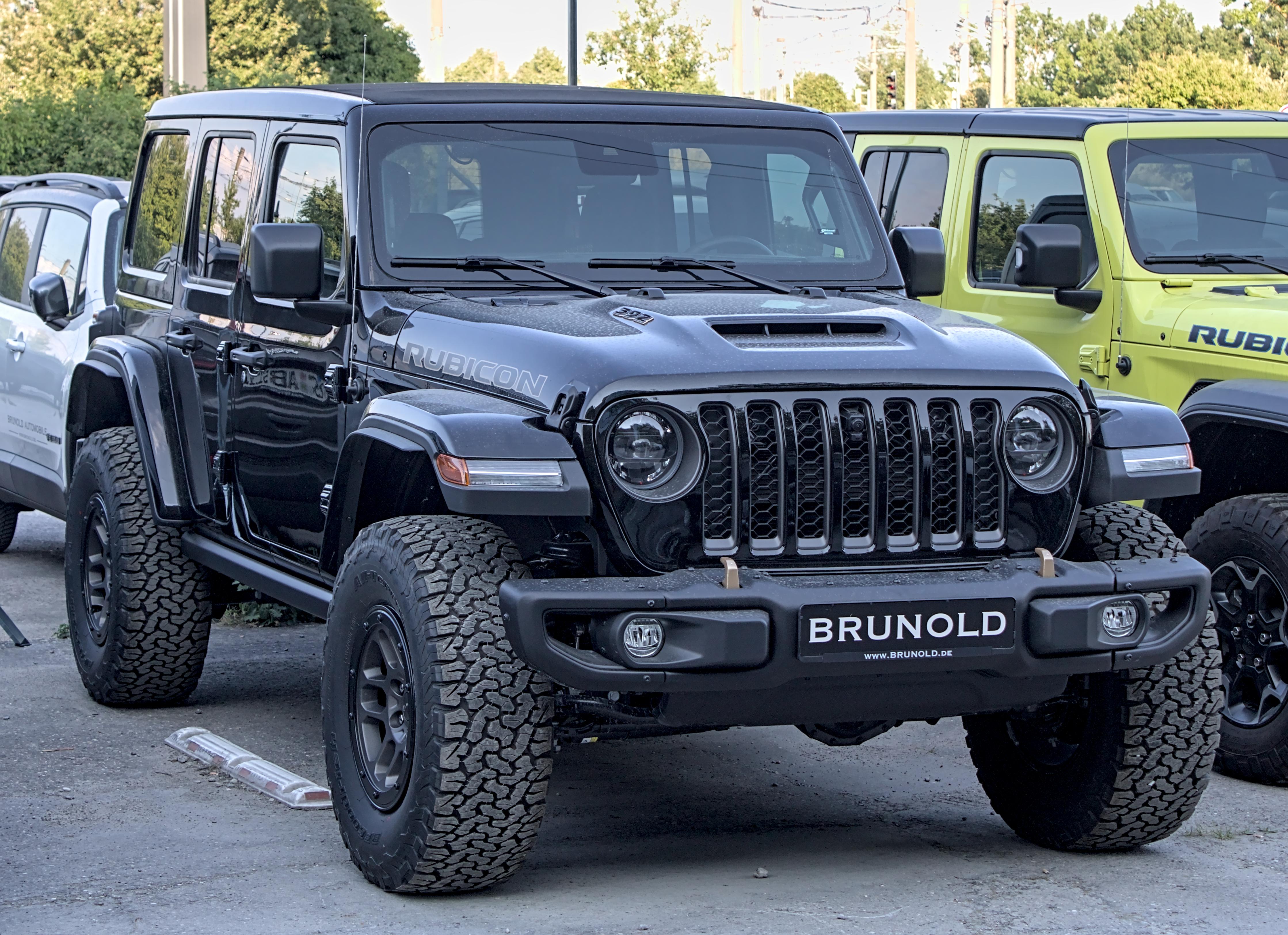 Tips for Finding Affordable Jeep Engine Deals