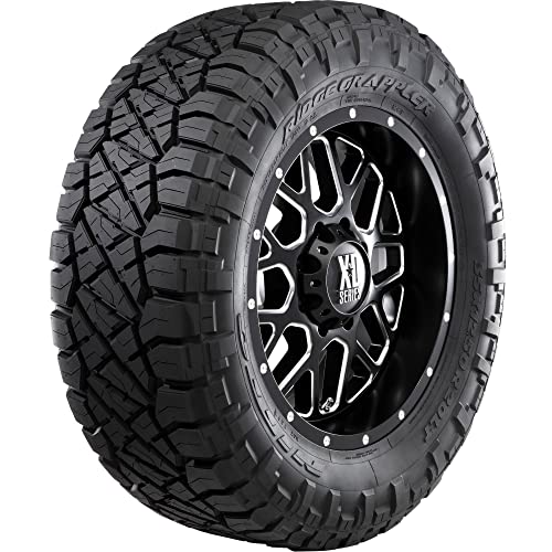 8 Best All Terrain Tires For Toyota Tacoma in 2024