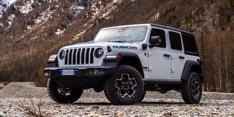 How Much Does A Jeep Wrangler Weigh?